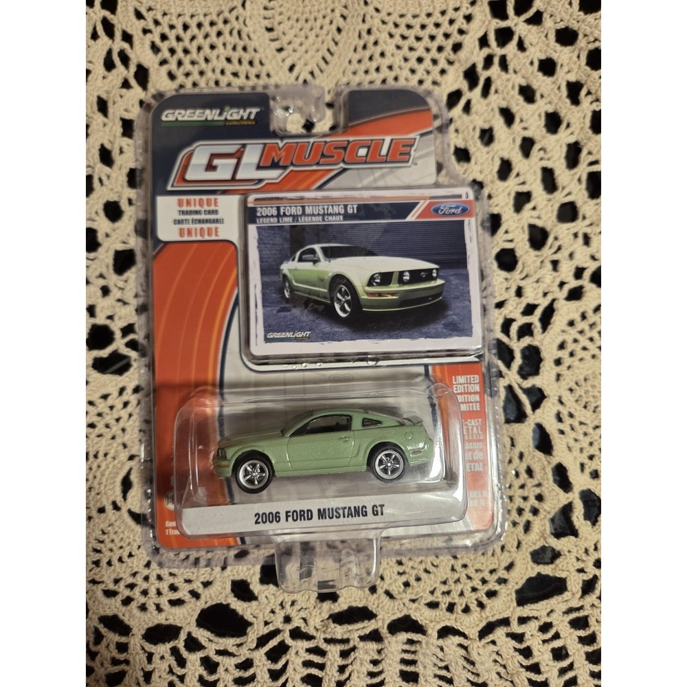 GreenLight Collectibles 1:64 Scale Die Cast Model 2006 Ford Mustand GT In Legend